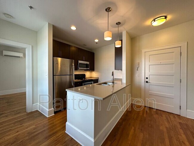 Building Photo - 444 Haywood Rd