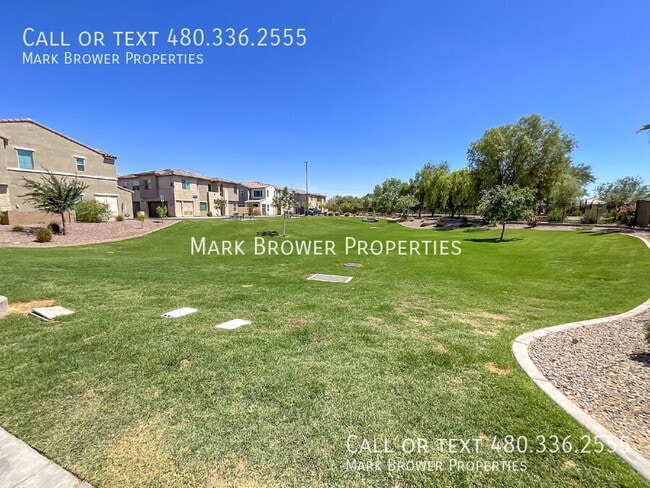 Building Photo - 761 E Furness Dr
