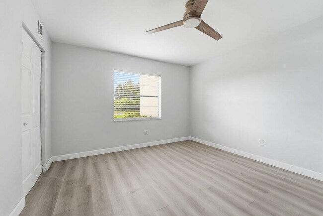 Building Photo - 21839 Arriba