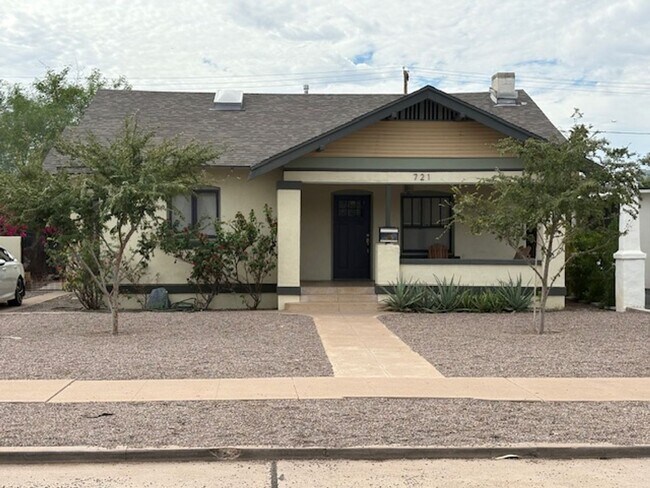 Primary Photo - 721 E Granada Rd