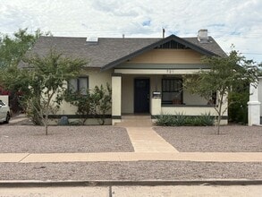 Building Photo - 721 E Granada Rd