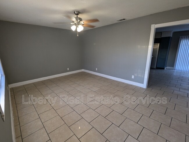 Building Photo - 599 Olive St