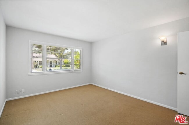 Building Photo - 3460 Angelus Ave