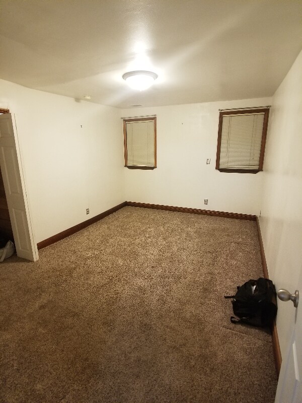 Building Photo - 1537 Maple St