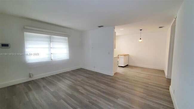 Building Photo - 275 NW 46th St