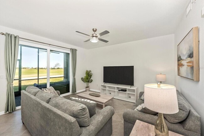 Building Photo - 12550 Galapagos Ct