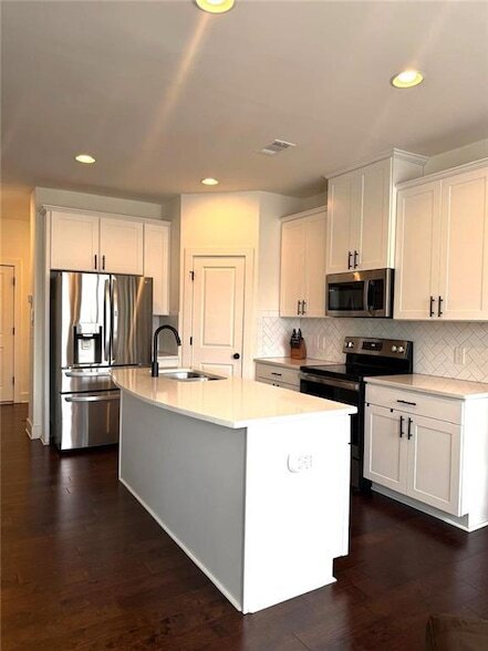 Building Photo - 127 N Auburn Landing Pl