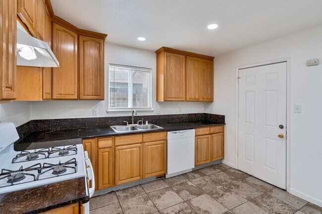 Building Photo - 2590 Cheryl Way