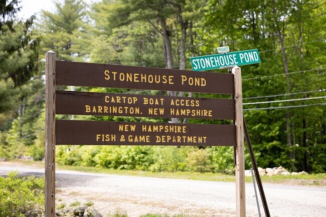 Building Photo - 4 Smoke St