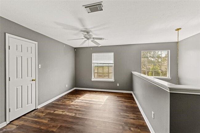Building Photo - 5407 W Harrow Dr