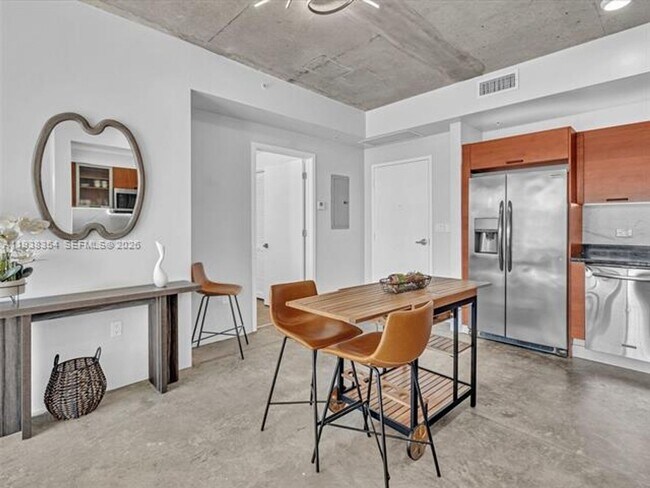 Building Photo - 3470 E Coast Ave