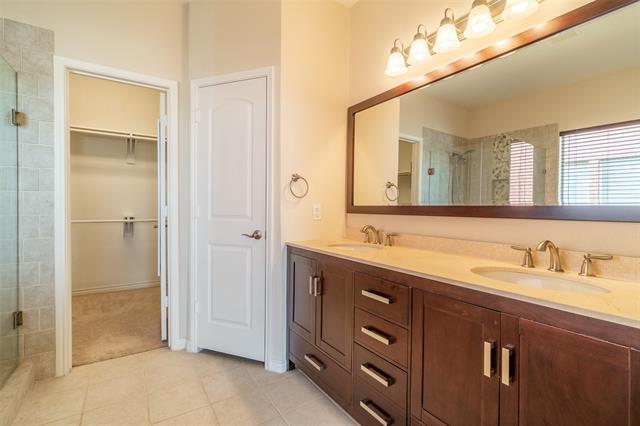 Building Photo - 1317 Heather Brook Dr