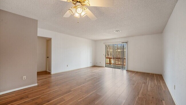 Building Photo - 3 Walter Pl