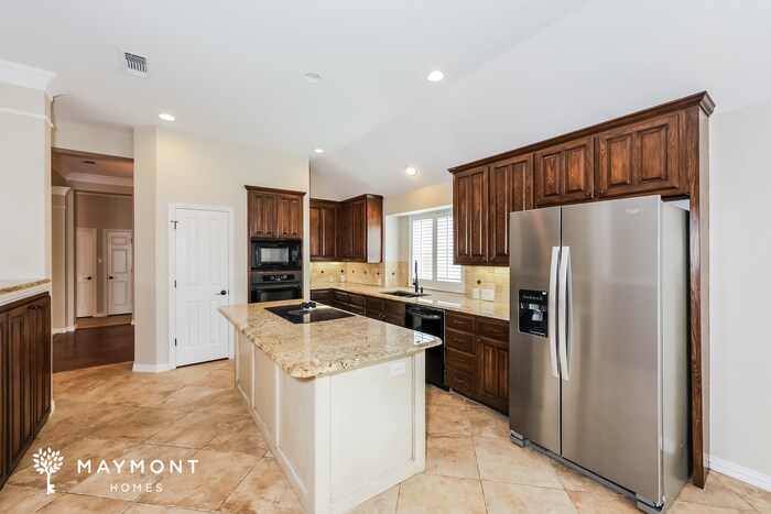 Building Photo - 6409 Stone Creek Canyon Ct