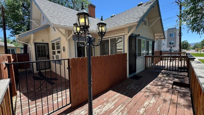 Building Photo - Cute Bungalow - 2Bed 1Bath - Duplex in Downtown Grand Junction!!!