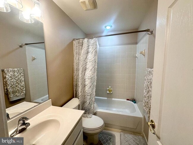 Building Photo - 15505 Banjo Ct