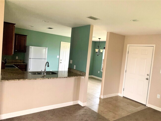 Building Photo - Marem Dr.