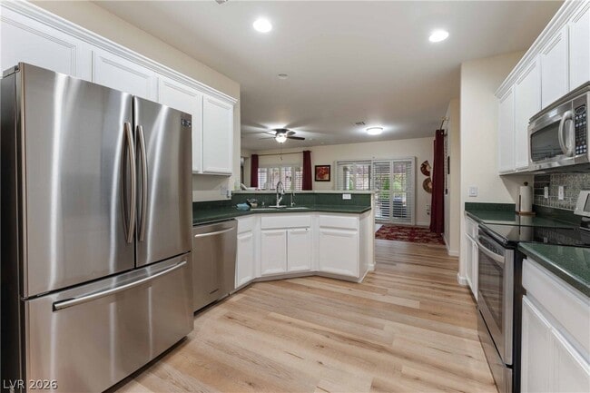 Building Photo - 2565 Leighton Ave