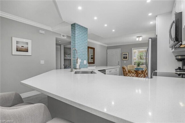 Building Photo - 773 Wiggins Lake Dr