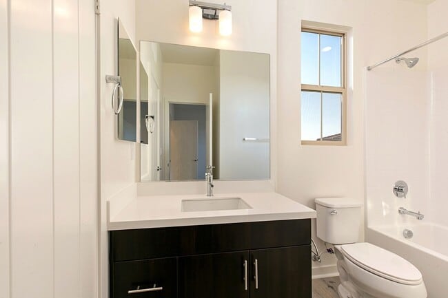 Building Photo - Home in Resort Style Community of Baker Ranch