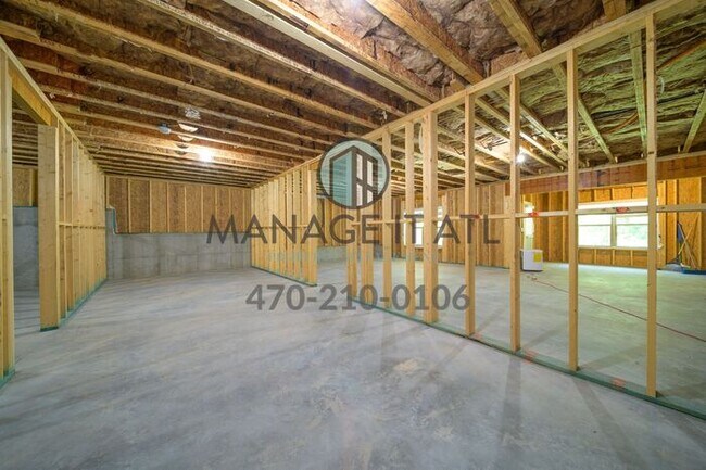 Building Photo - Beautiful Ranch Home in the Preserve at Reed Mill - Seckinger High School District!