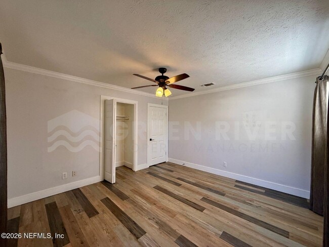 Building Photo - 2 Fairway Rd