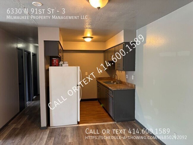 Building Photo - 6320-6330 N 91st St