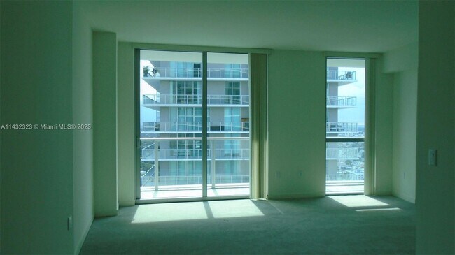 Building Photo - 1100 S Miami Ave