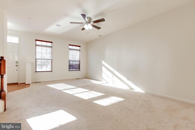 Building Photo - 6721 Caleb Dorsey Square