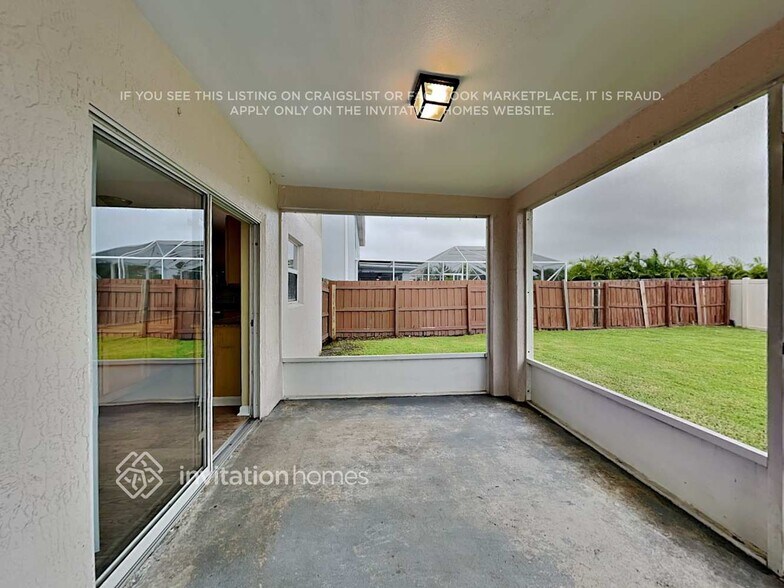 Building Photo - 3876 La Flor Dr