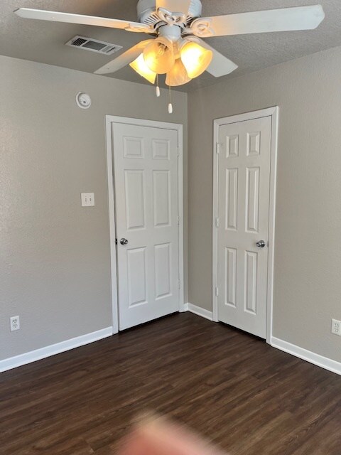 Building Photo - 2103 Agate Dr