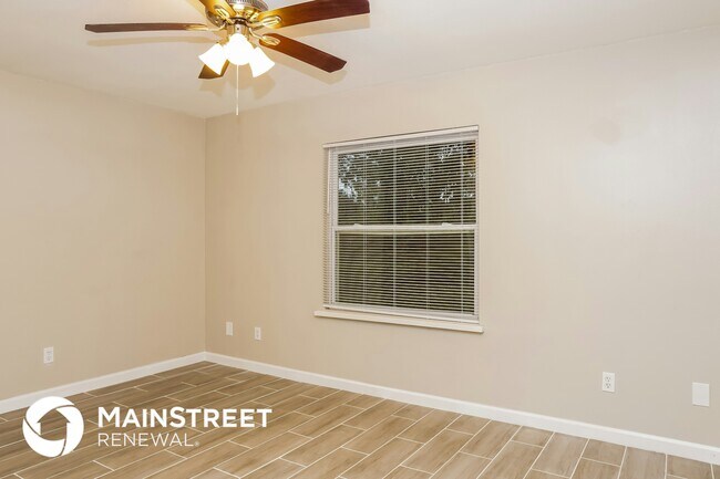 Building Photo - 2036 Walsh Ave SE