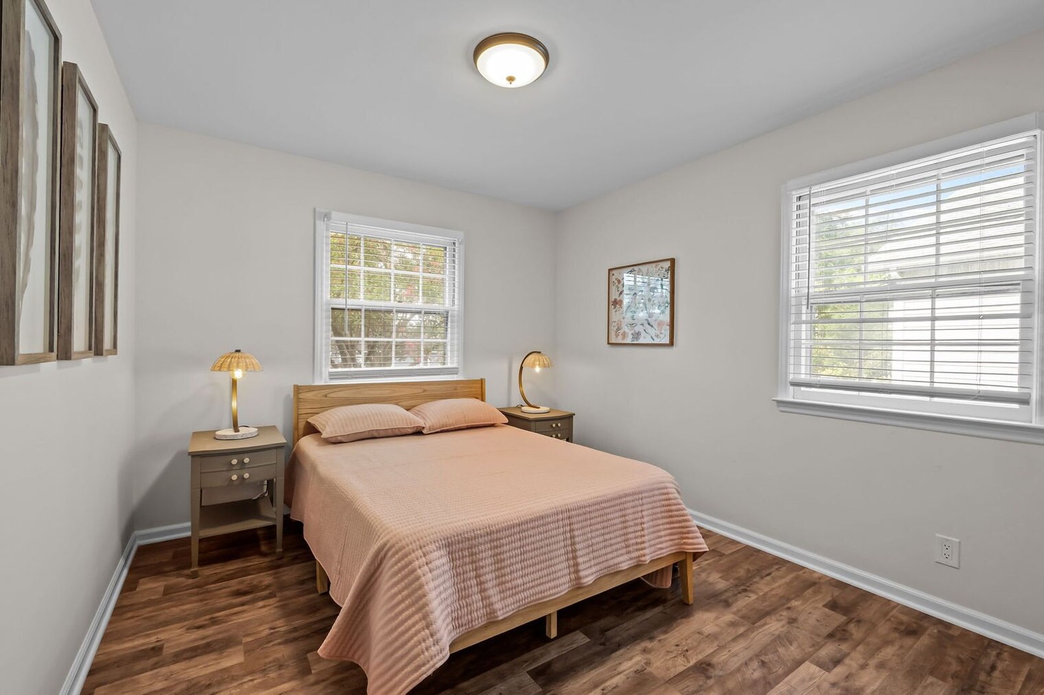 Building Photo - 1208 W Murray Ave