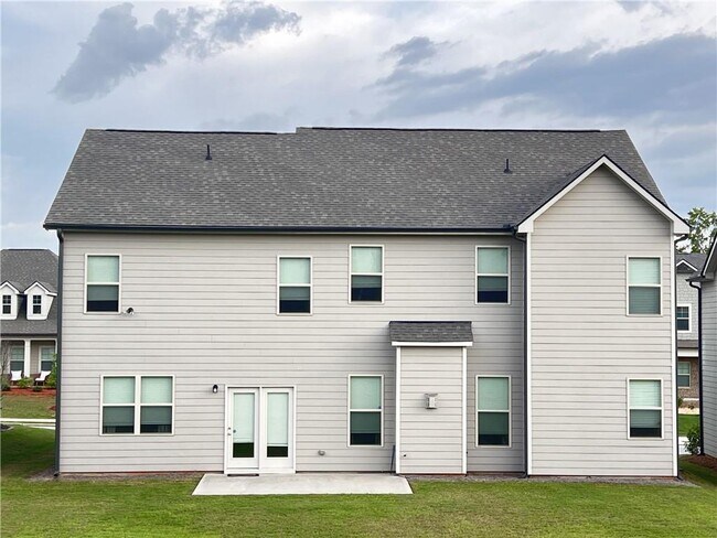 Building Photo - 4675 Silver Oak Dr SW