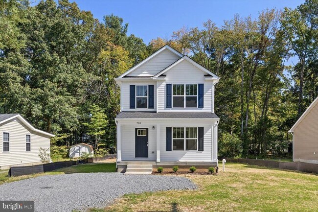 Building Photo - 703 Mattox Ave