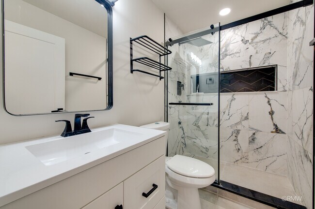 Building Photo - 359 Chaparral Cir