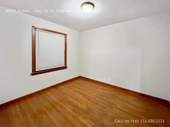 Building Photo - 1500 Comet Dr