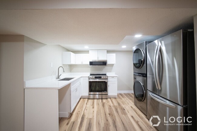 Building Photo - 19 E 1300 S