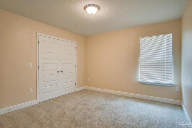 Building Photo - 7014 Sonny Dr