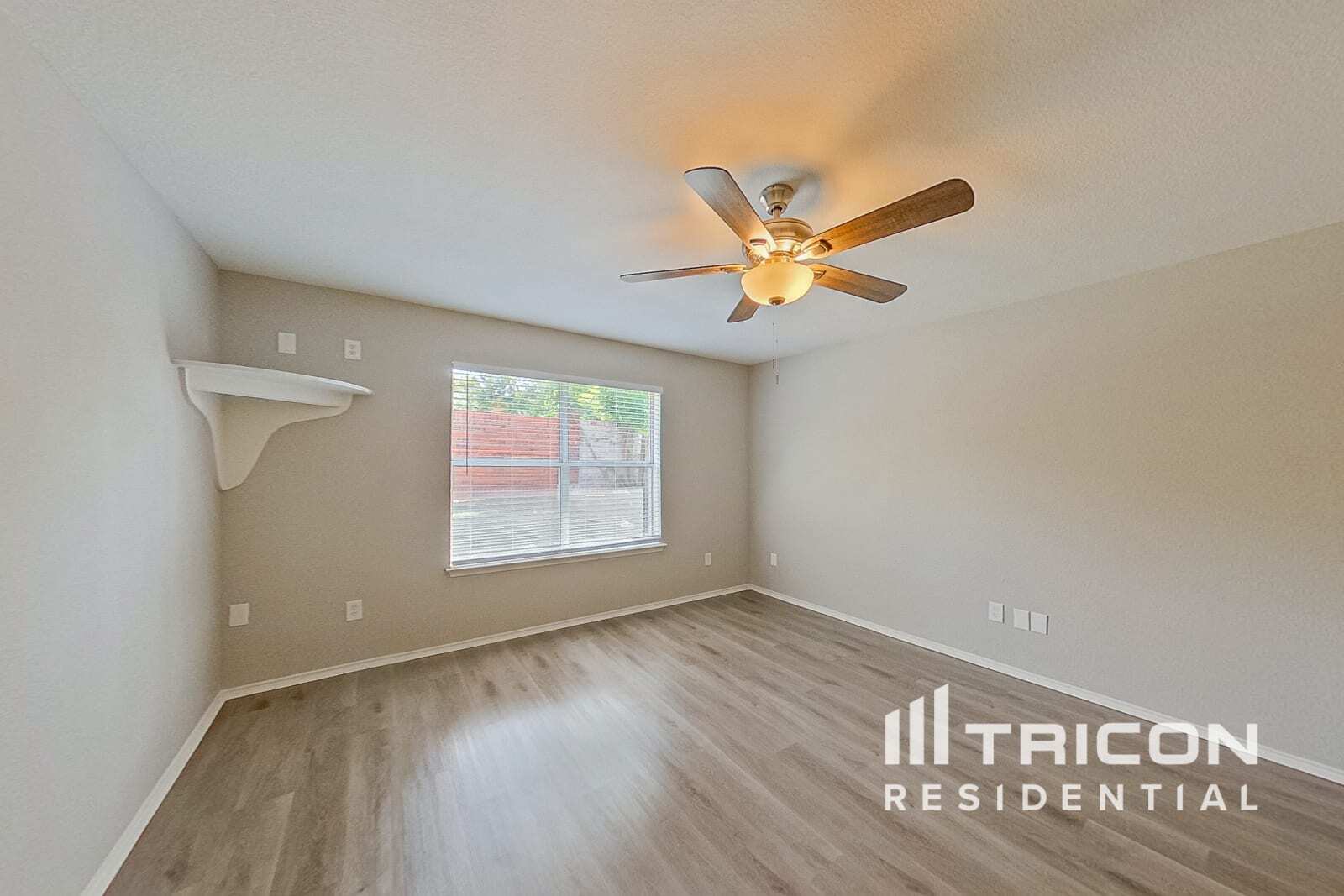 Building Photo - 1402 Misty Meadow Dr