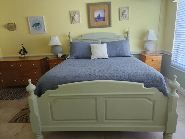 Building Photo - 6268 Palma Del Mar Blvd S