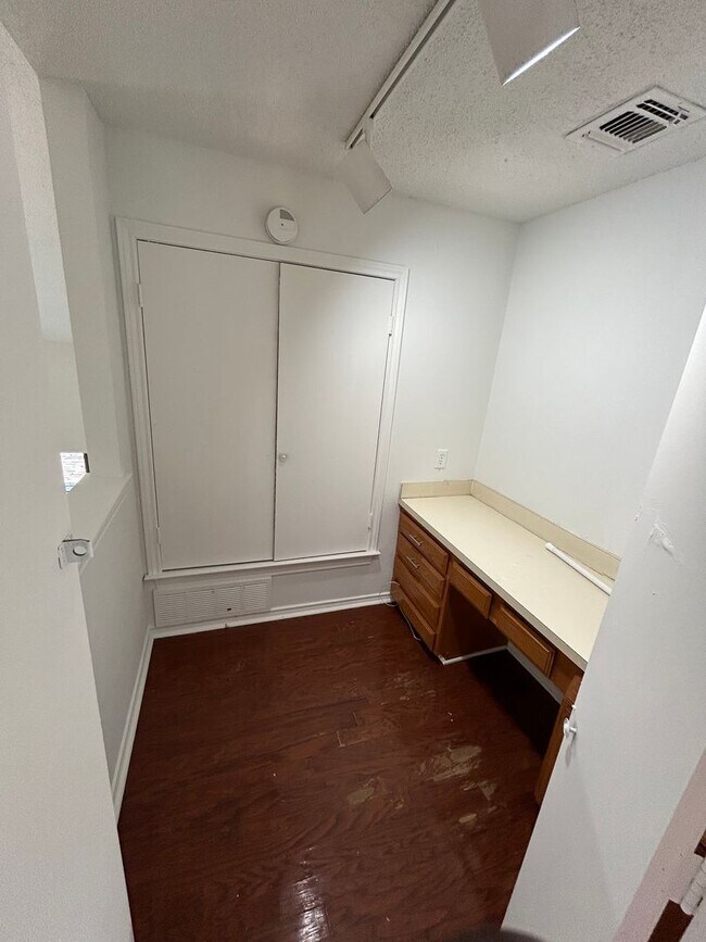 Building Photo - 3712 Pulsar Dr