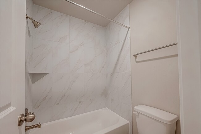 Building Photo - 32005 Towering Birch Trl