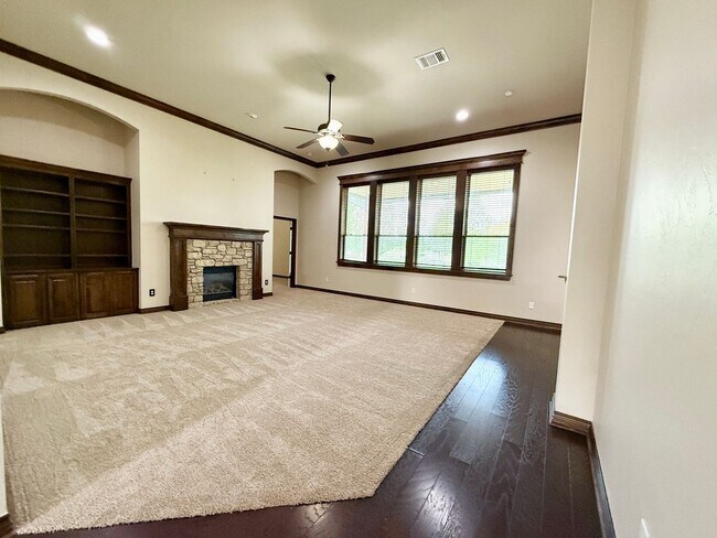 Building Photo - 4321 Carrington Ct