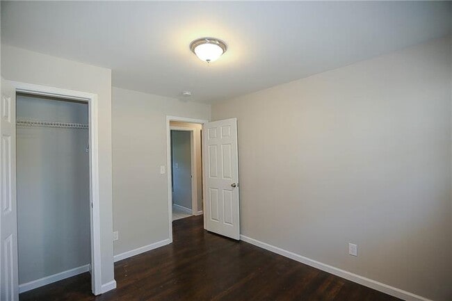 Building Photo - 455 Dollar Mill Rd SW