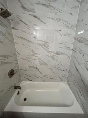 Building Photo - 525 Oxford Park