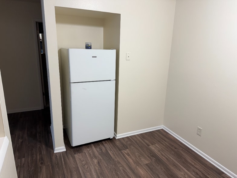 Building Photo - 6213 South 13th Street