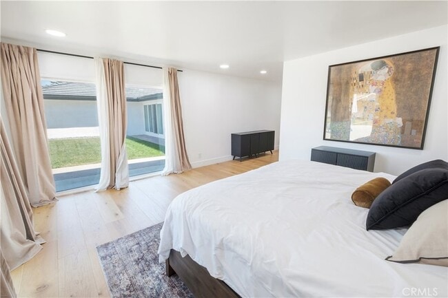 Building Photo - 9109 La Alba Dr