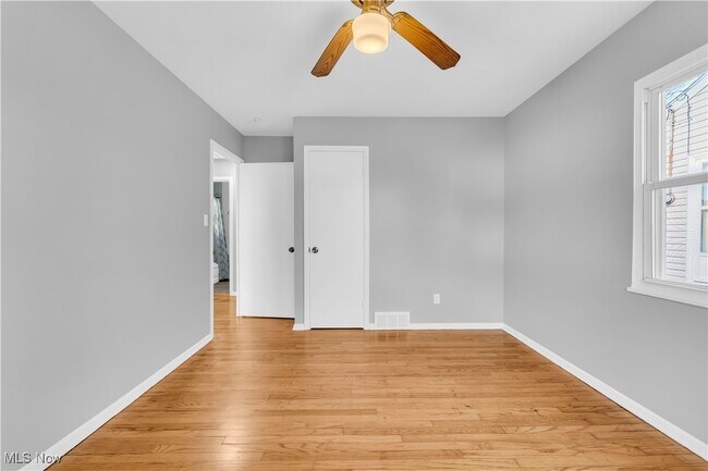 Building Photo - 13813 Leroy Ave