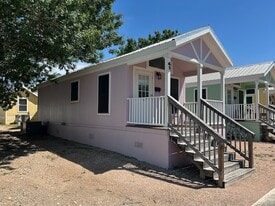 Building Photo - 2211 Ashberry Ave